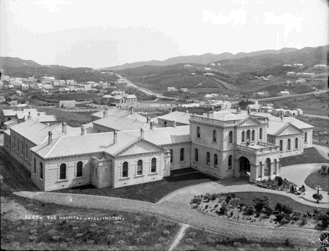 Wellington Hospital, soon after its completion in the early 1880s. In the distance Rintoul Street climbs south towards Berhampore. Image: National Library reference 