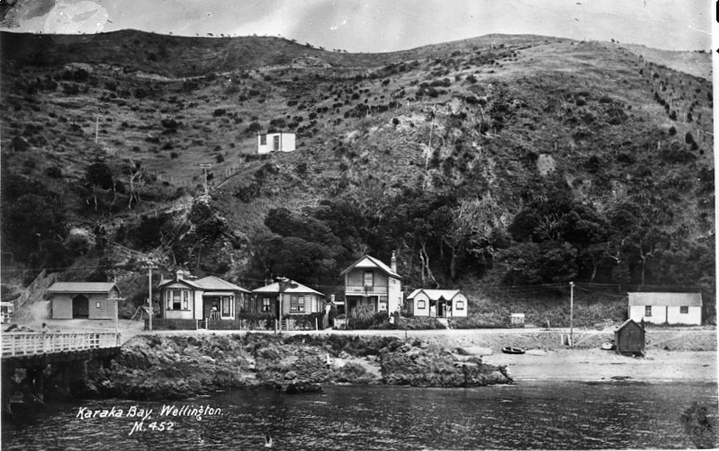Karaka Bay. Image: WCC Archives reference 00138_0_01102