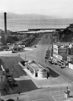 Kent Terrace and Oriental Parade, Wellington. Ref: 1/2-116556-F. Alexander Turnbull Library, Wellington, New Zealand. http://natlib.govt.nz/records/22838426